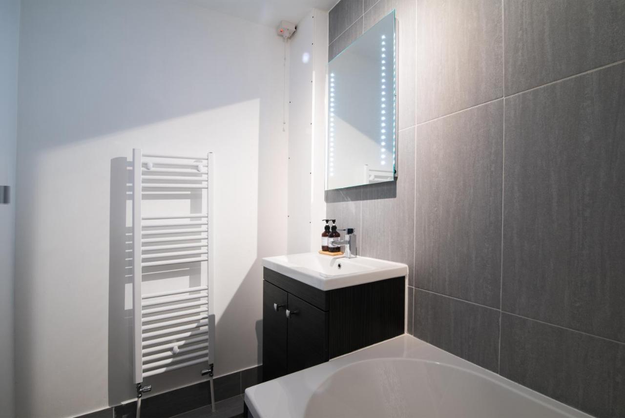 Apartamento Immaculate 3 Bed House - Stunning Balcony Views Matlock  Exterior foto
