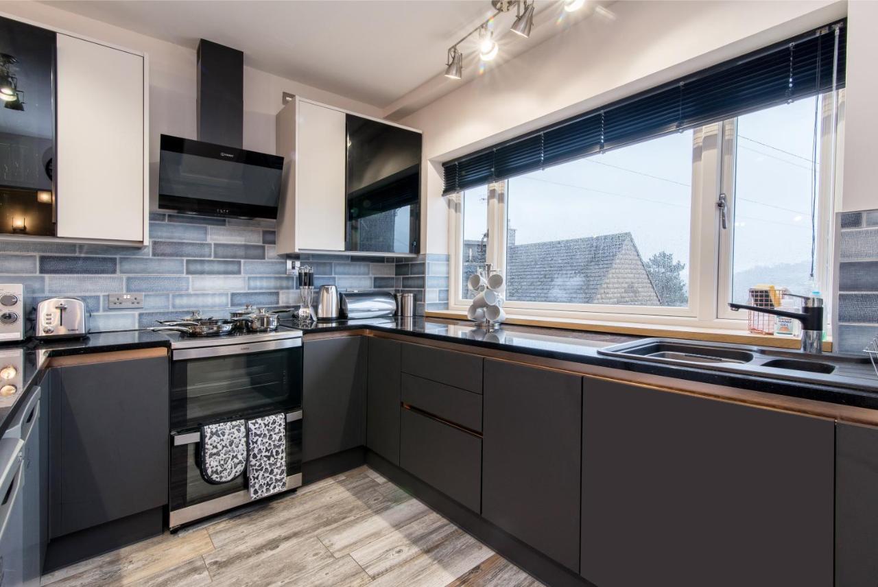 Apartamento Immaculate 3 Bed House - Stunning Balcony Views Matlock  Exterior foto