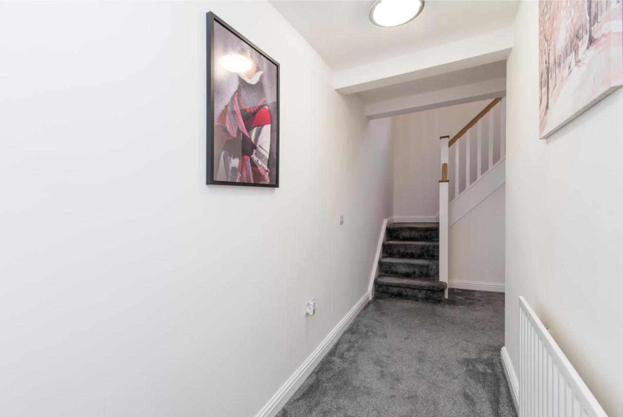 Apartamento Immaculate 3 Bed House - Stunning Balcony Views Matlock  Exterior foto